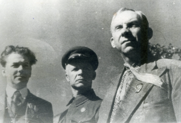 Павло Тичина, Олександр Довженко, Максим Рильський. Фото з Центрального державного архіву-музею літератури і мистецтва України